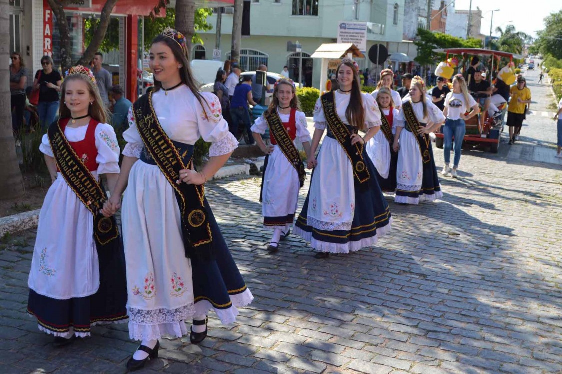 Südoktoberfest promove mais uma tarde divertida no Centro da cidade