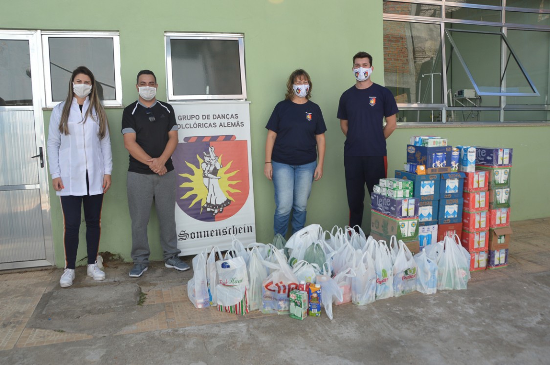 Sonnenschein arrecada mais de 400 litros de leite para a Santa Casa