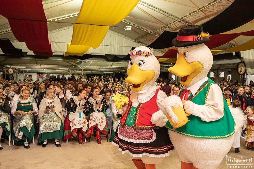 Aberta a 33ª Südoktoberfest