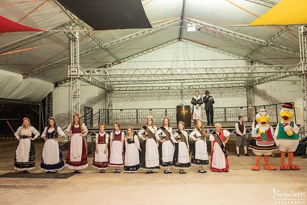 Aberta a 33ª Südoktoberfest